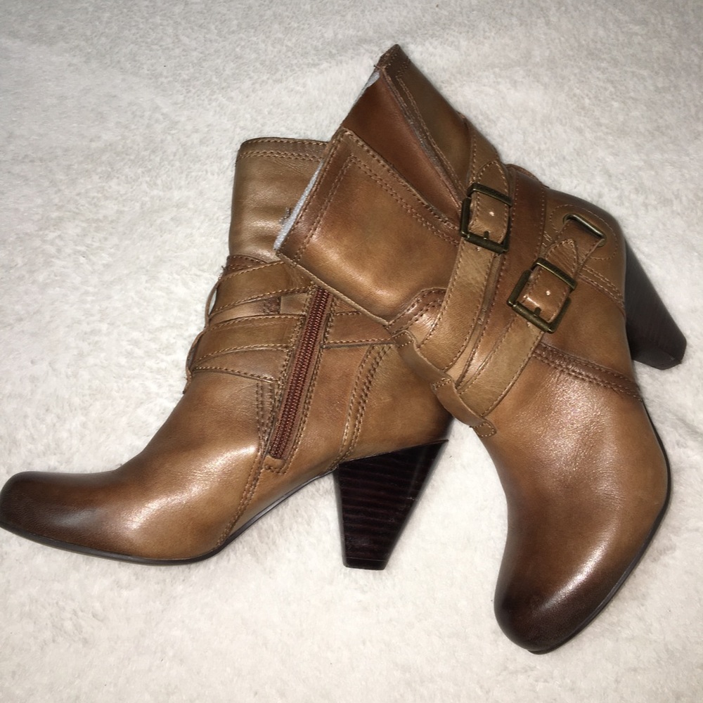 Arturo Chiang “Velma” Brown Leather Boots Sz 6.5